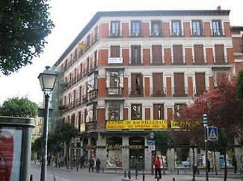 Hostal Gallardo Madrid Bagian luar foto