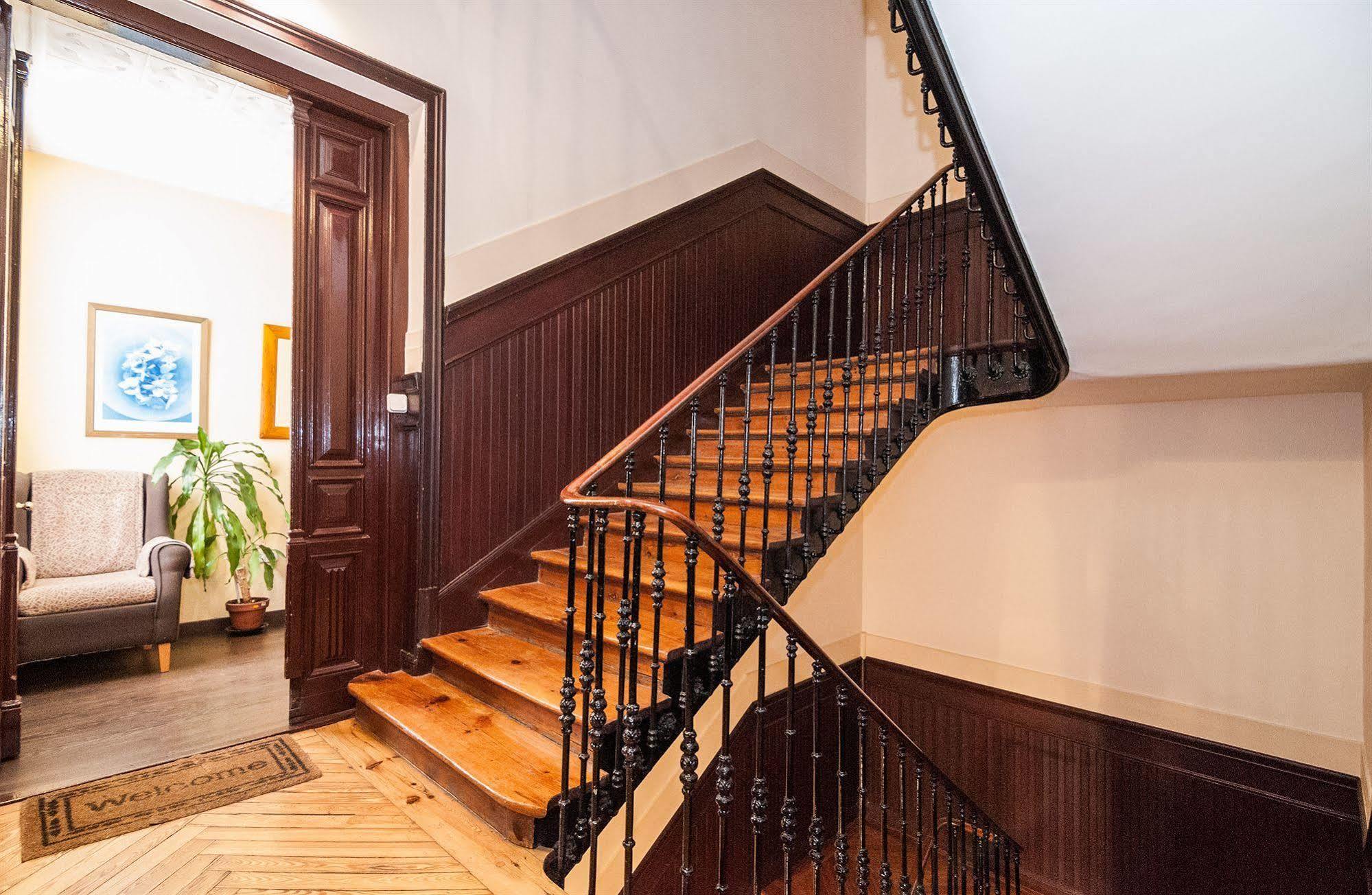 Hostal Gallardo Madrid Bagian luar foto